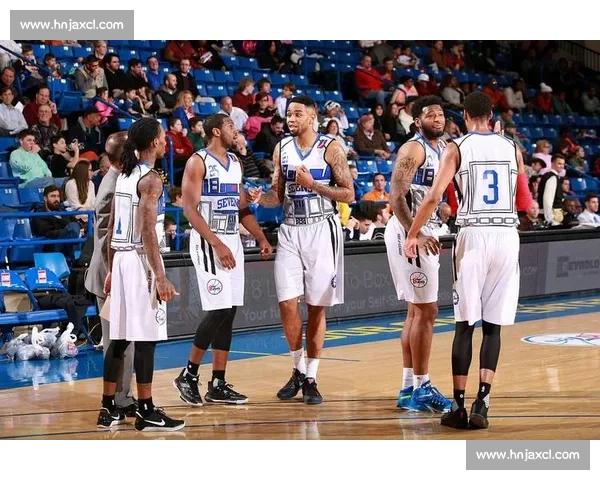 快船硬碰骑士强强对话看巨星博弈与战术走向东西部焦点之夜胜负悬念拉满