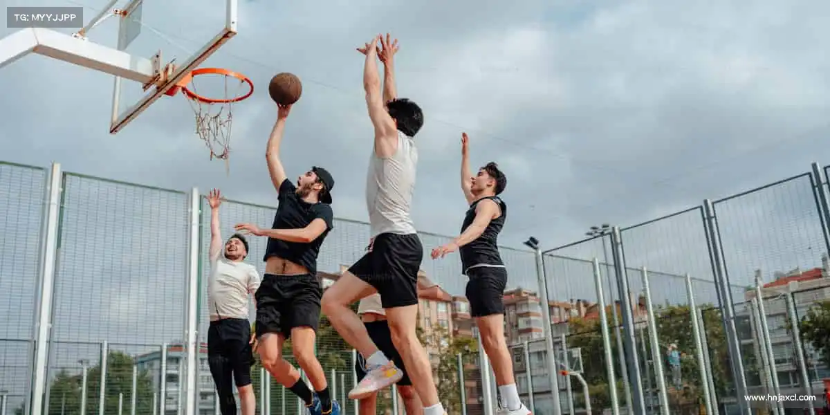 milan米兰🏀球场争锋，用热爱点燃每一刻！